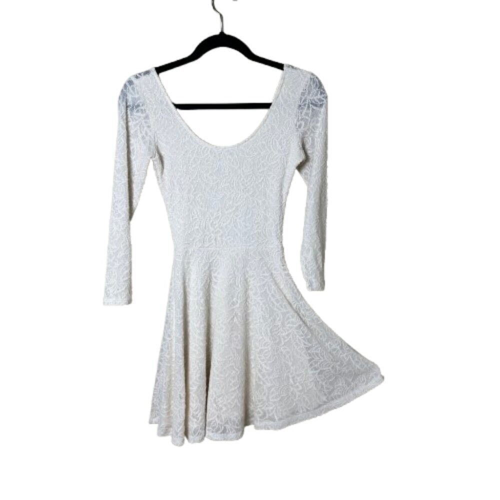 ABERCROMBIE & FITCH Lace Overlay Fit & Flare Skater Dress Size Small Cream